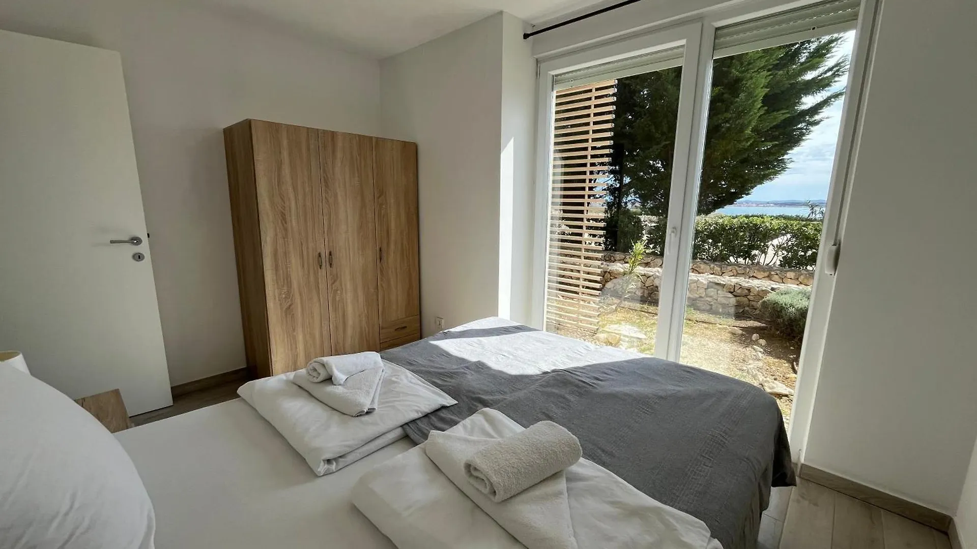 Lijepi Otok Apartment B2 0*, Povljana Croatia